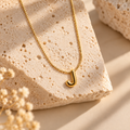 Collar J